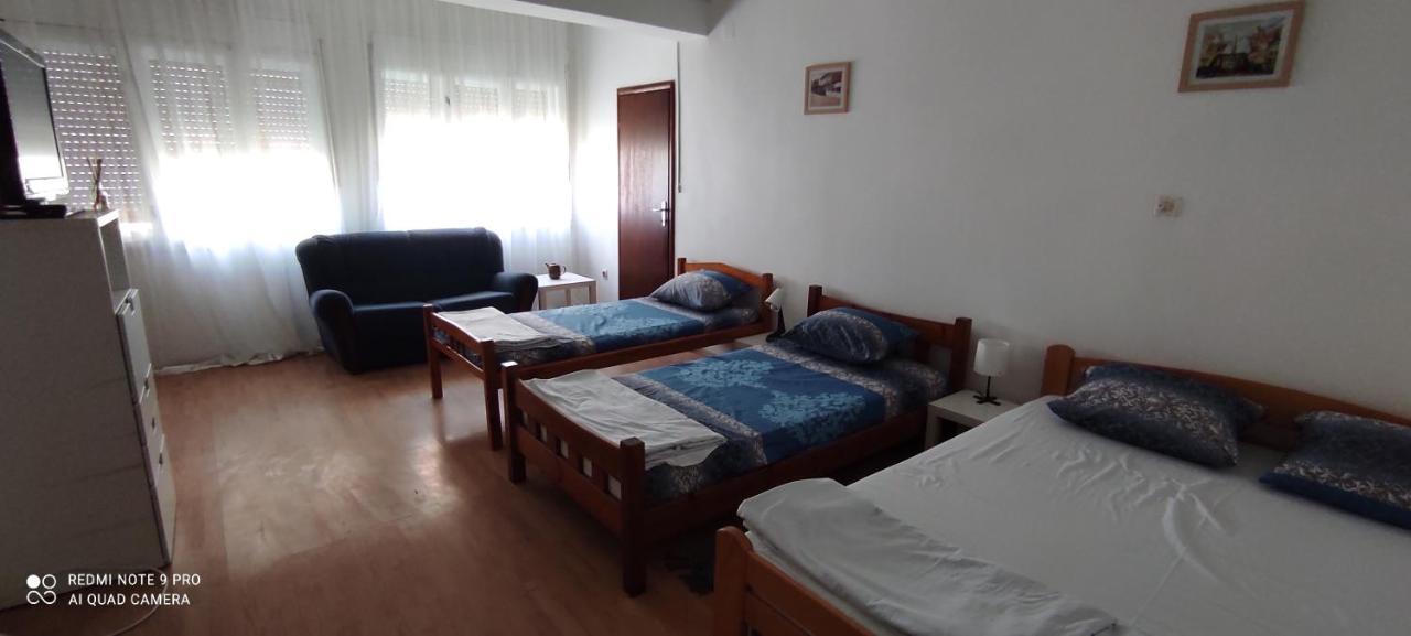 Apartmani Banatski Konak Zrenjanin Luaran gambar